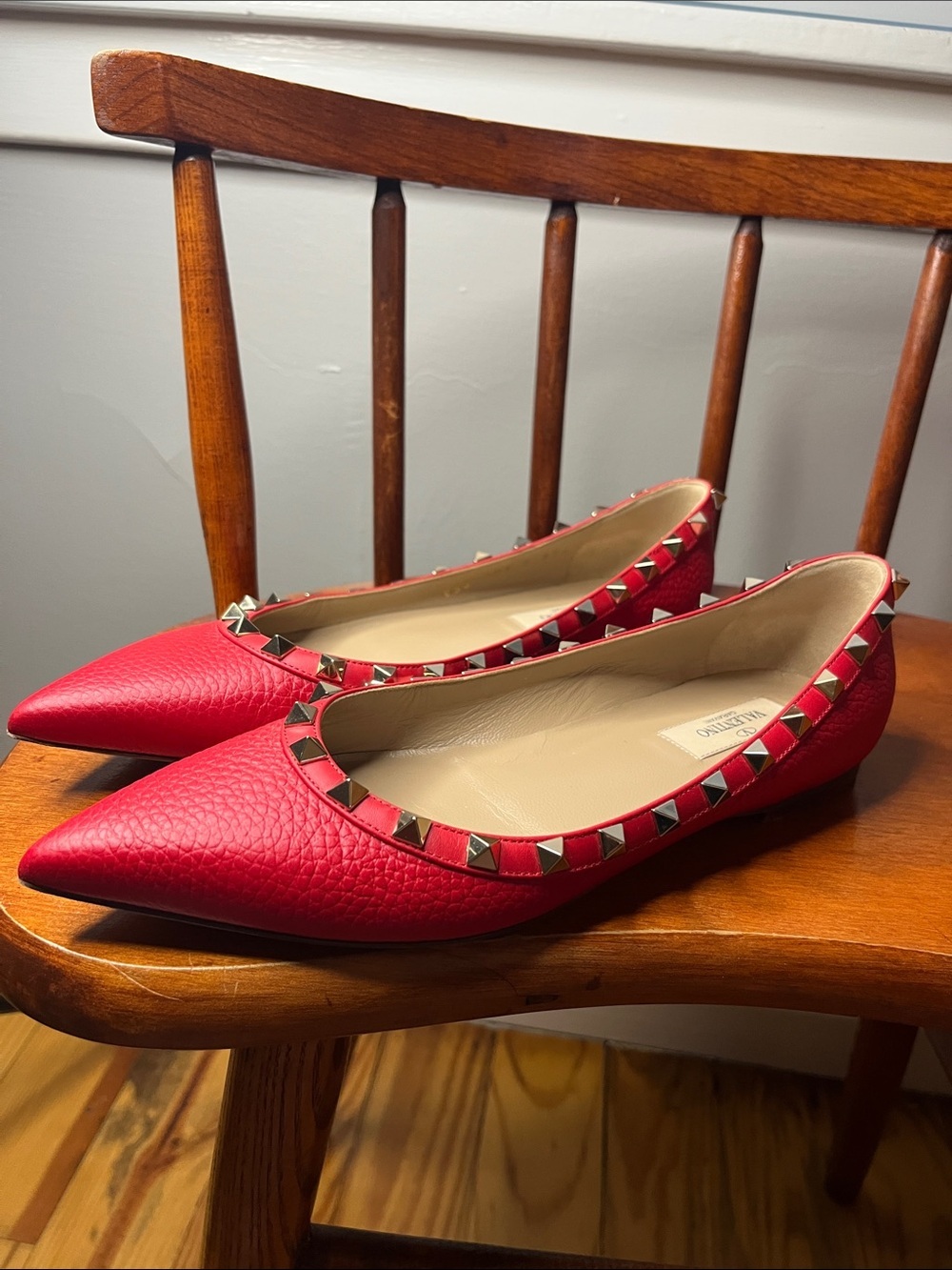 Valentino Garavani Rockstud Pointed Toe Ballerina Flats Red Size 37.5 - Picture 2 of 11